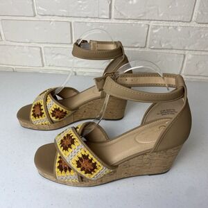 Comfort Sandals 8.5 Med Ankle Strap Cork Heels Hippie Boho 70's Look‎